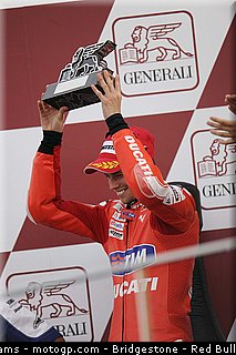 motogp_stoner_04.jpg