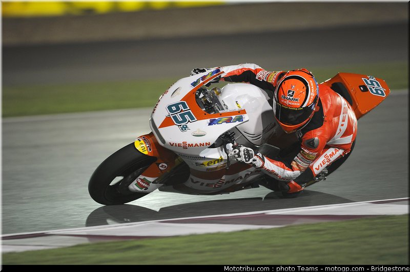 moto2_qatar_2011_bradl_02