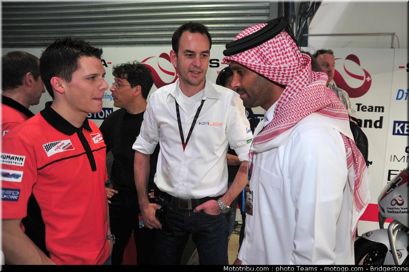 moto2_qatar_2011_bradl_04