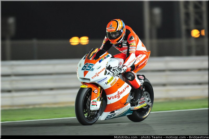 moto2_qatar_2011_bradl_13