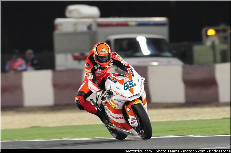 moto2_qatar_2011_bradl_20