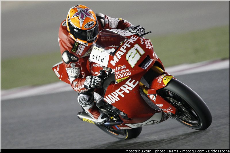 moto2_qatar_2011_fores_07