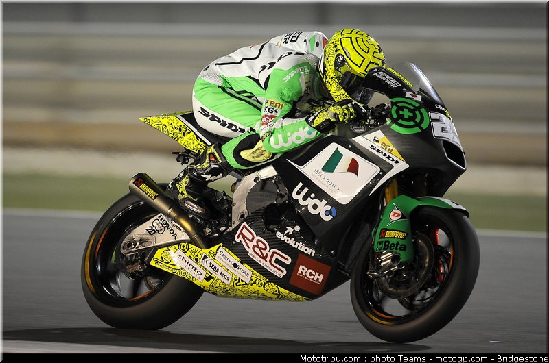 moto2_qatar_2011_iannone_3