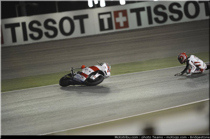 moto2_qatar_2011_krummenacher_2
