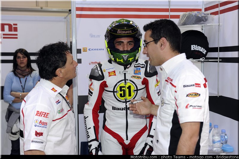 moto2_qatar_2011_pirro_18