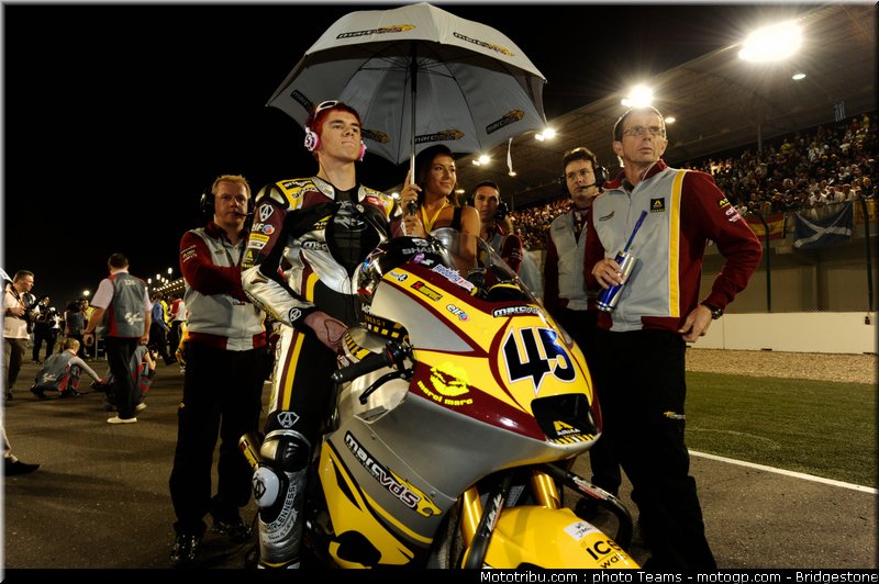 moto2_qatar_2011_redding_21