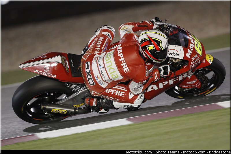 moto2_qatar_2011_simon_06