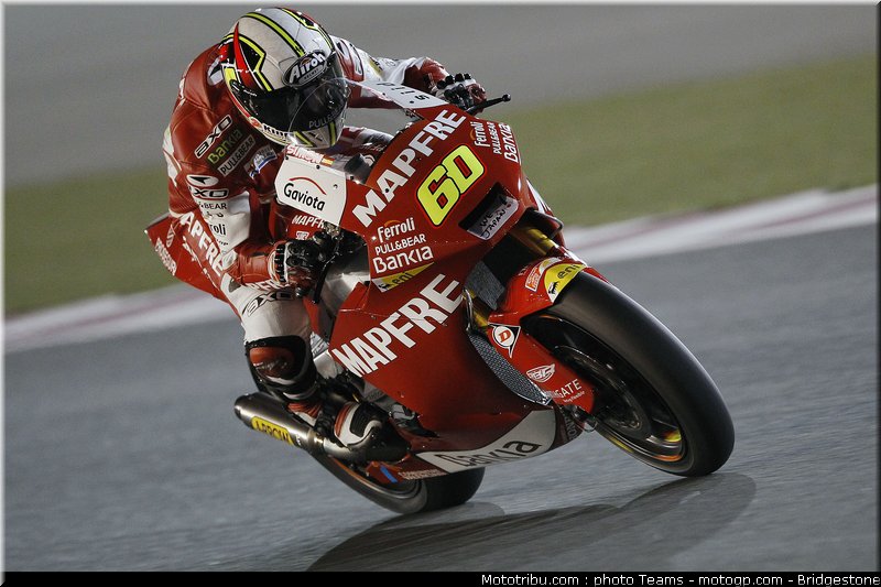moto2_qatar_2011_simon_11