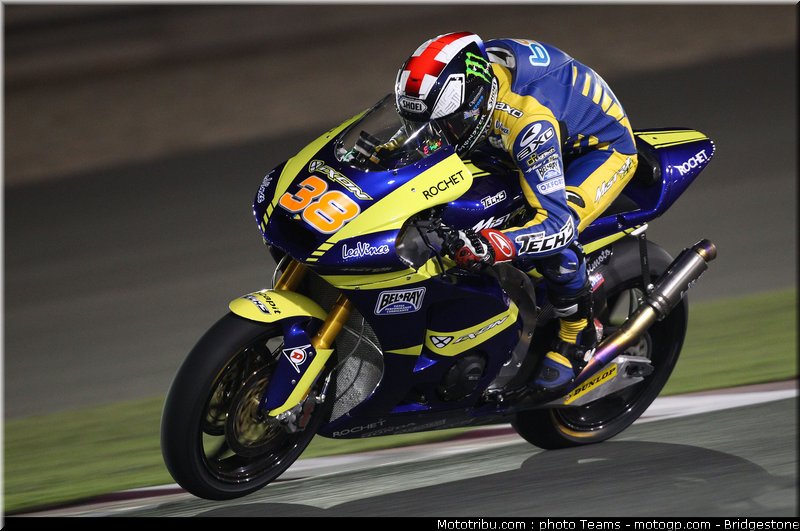 moto2_qatar_2011_smith_11