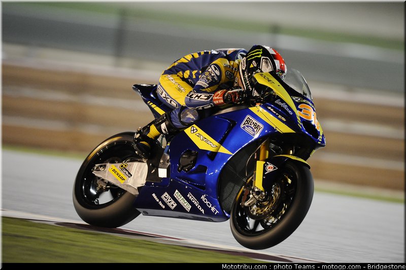 moto2_qatar_2011_smith_15