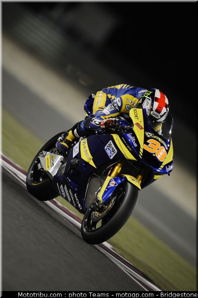moto2_qatar_2011_smith_21