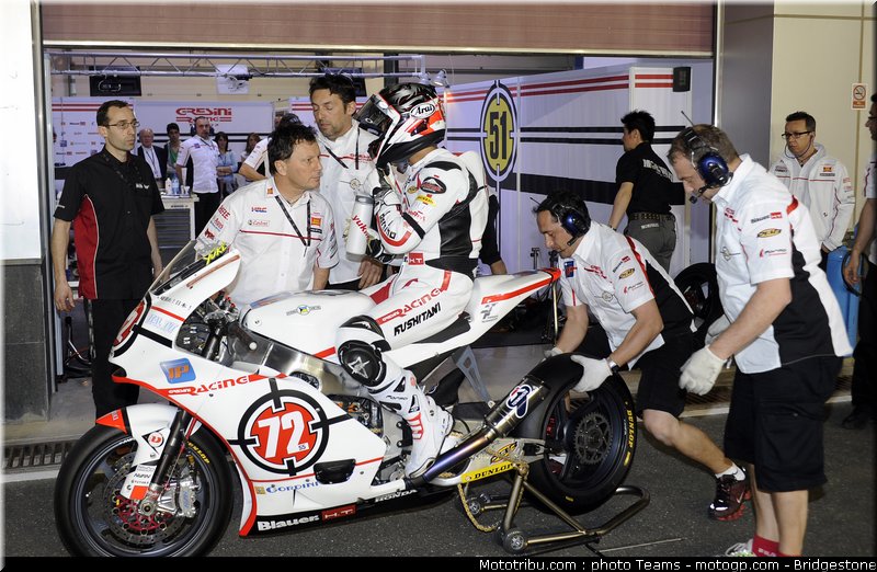 moto2_qatar_2011_takahashi_24