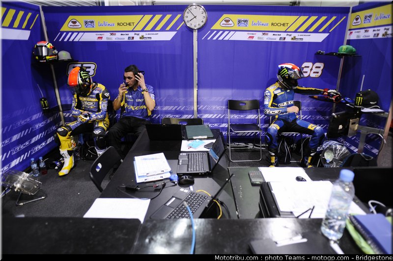 moto2_qatar_2011_team_tech3_2