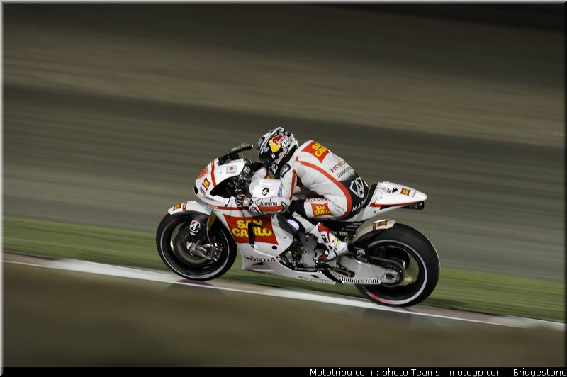 motogp_qatar_2011_aoyama_19