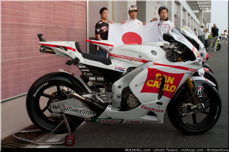 motogp_qatar_2011_aoyama_27