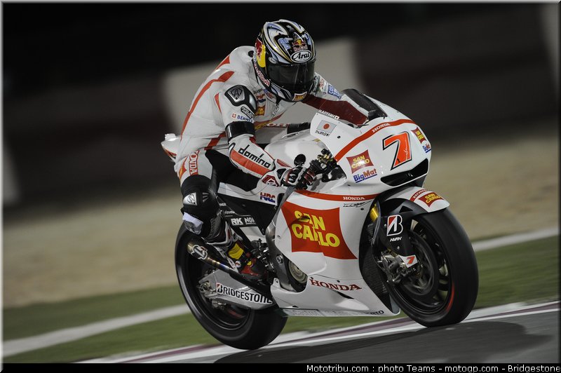 motogp_qatar_2011_aoyama_28