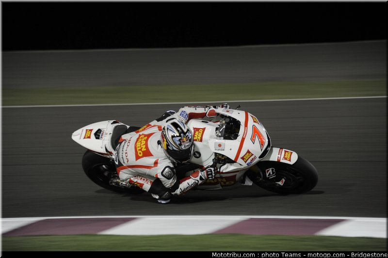 motogp_qatar_2011_aoyama_30