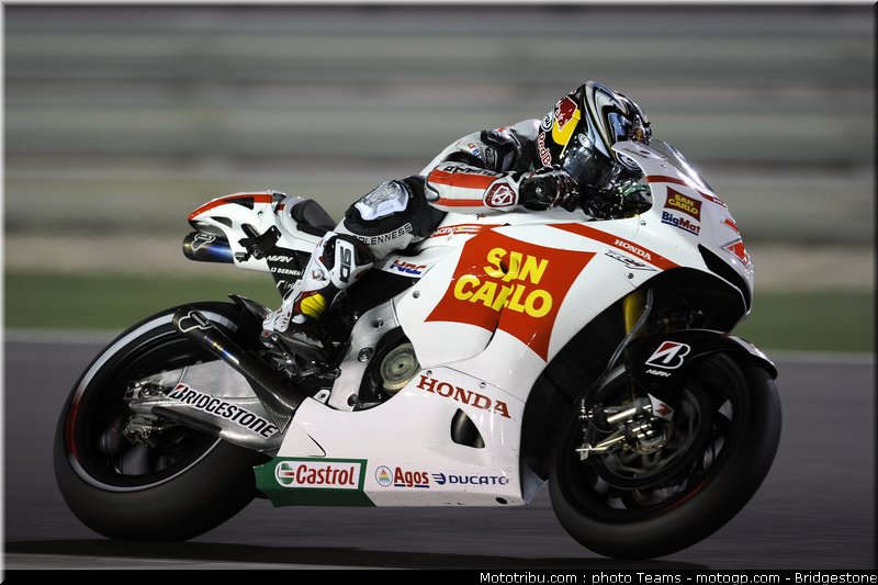 motogp_qatar_2011_aoyama_32