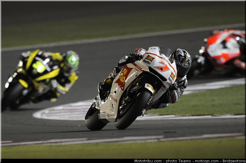motogp_qatar_2011_aoyama_35