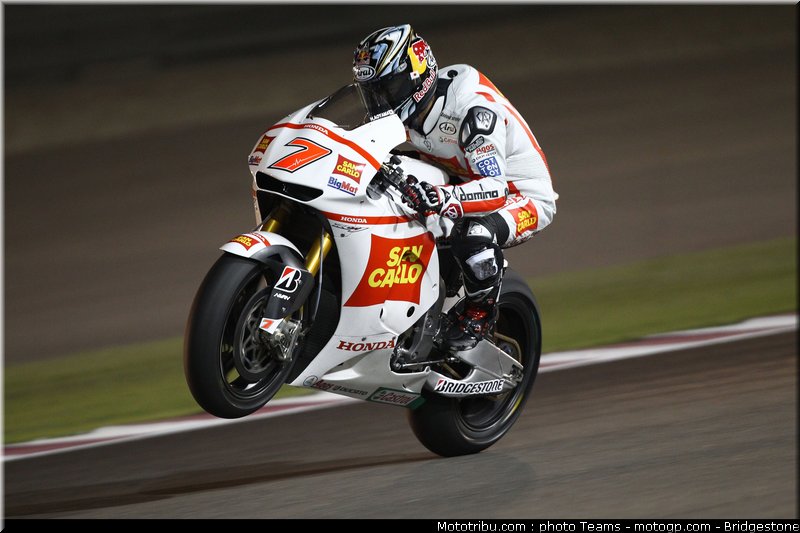 motogp_qatar_2011_aoyama_37