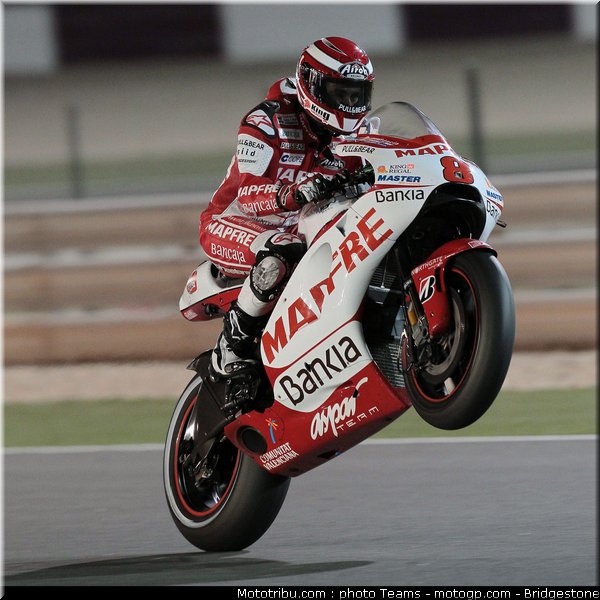 motogp_qatar_2011_barbera_12