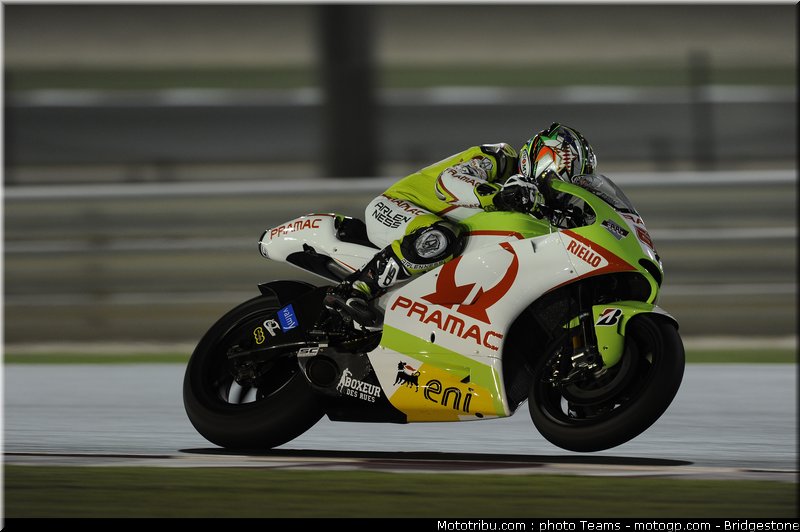 motogp_qatar_2011_capirossi_01