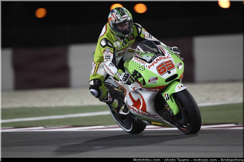 motogp_qatar_2011_capirossi_04