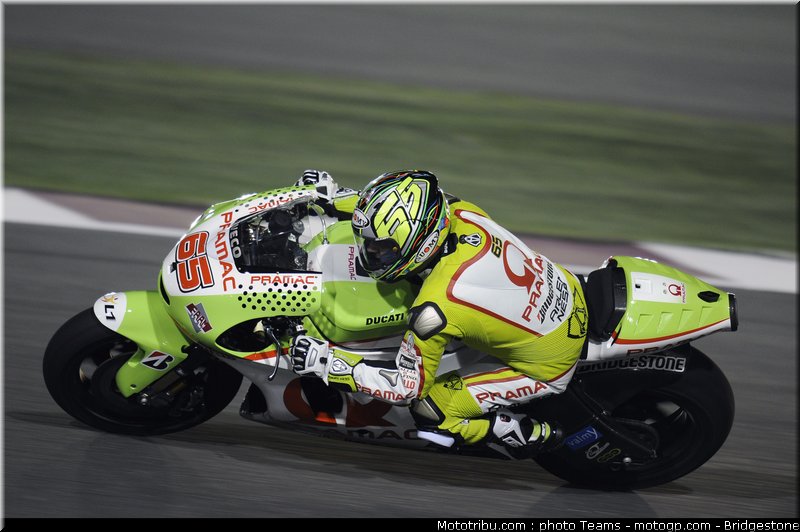 motogp_qatar_2011_capirossi_07