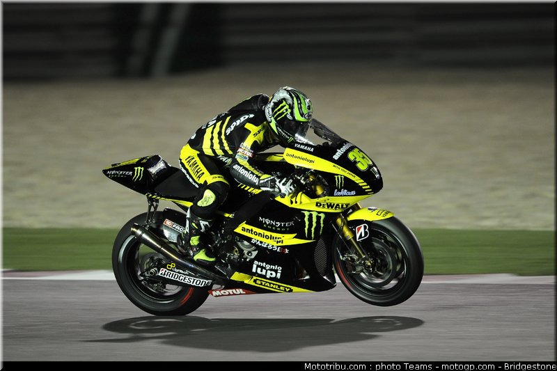 motogp_qatar_2011_crutchlow_16