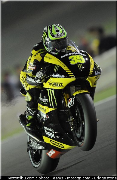 motogp_qatar_2011_crutchlow_19
