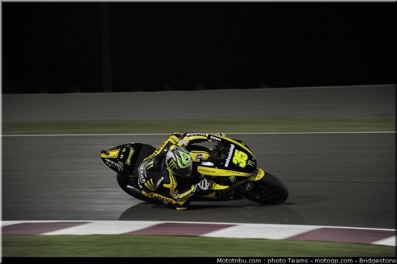 motogp_qatar_2011_crutchlow_24