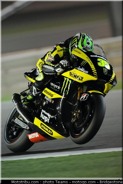 motogp_qatar_2011_crutchlow_25