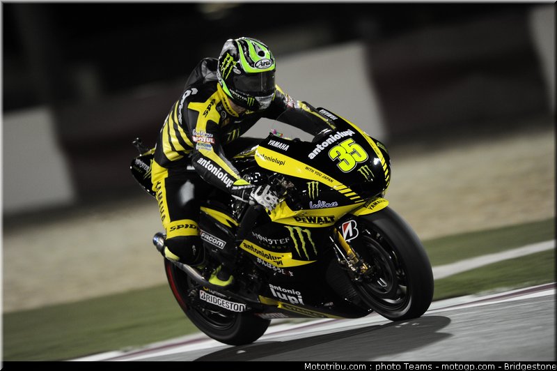motogp_qatar_2011_crutchlow_28