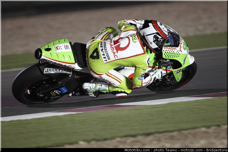 motogp_qatar_2011_depuniet_13