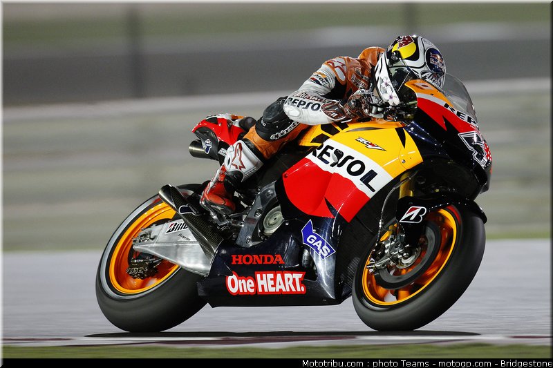 motogp_qatar_2011_dovizioso_06