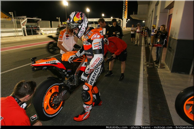 motogp_qatar_2011_dovizioso_18