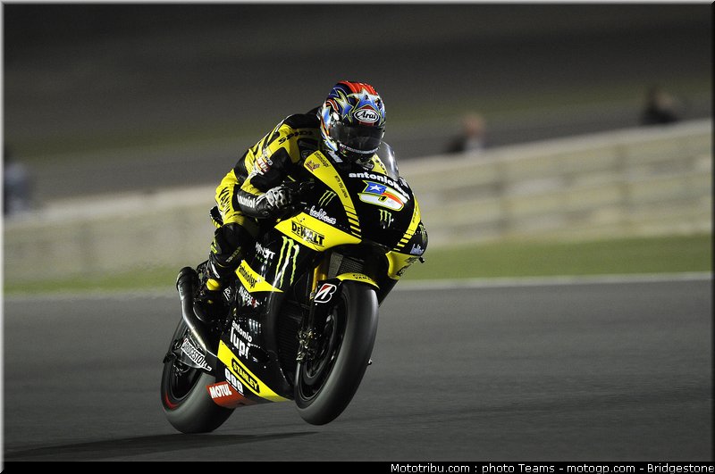 motogp_qatar_2011_edwards_06