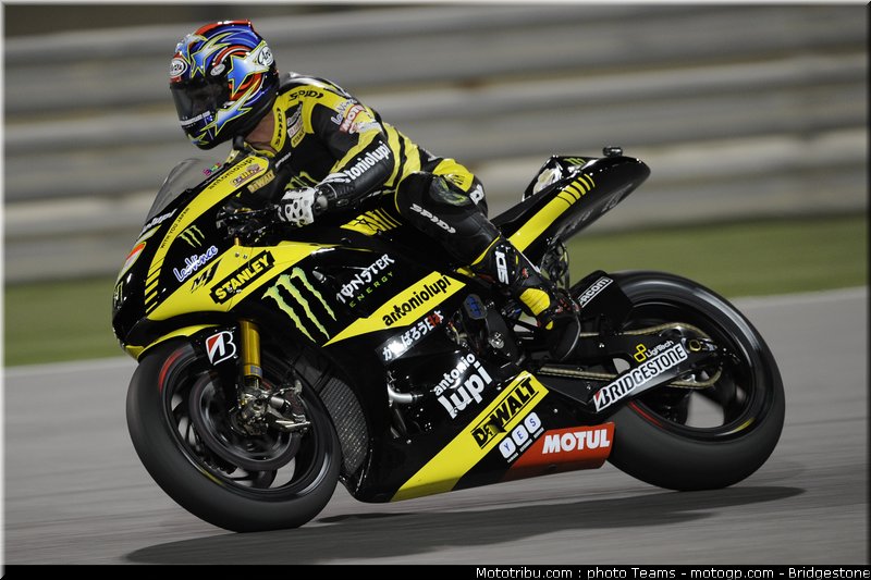 motogp_qatar_2011_edwards_08