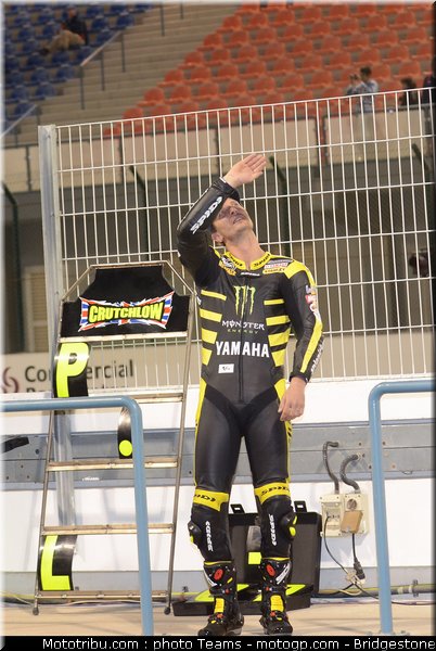 motogp_qatar_2011_edwards_12