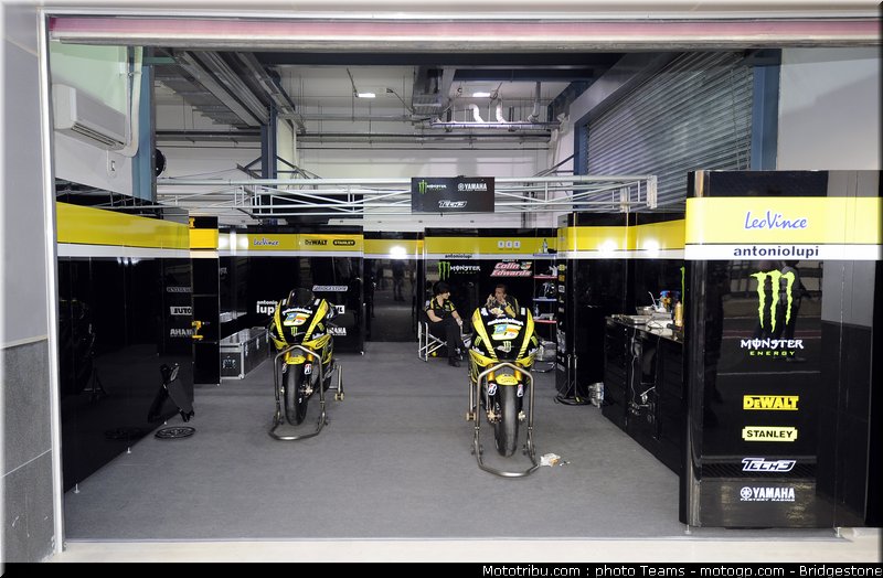 motogp_qatar_2011_edwards_22