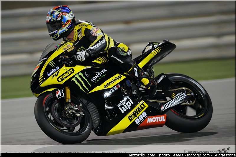 motogp_qatar_2011_edwards_29