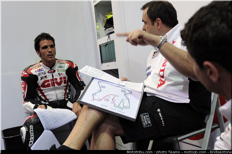motogp_qatar_2011_elias_33