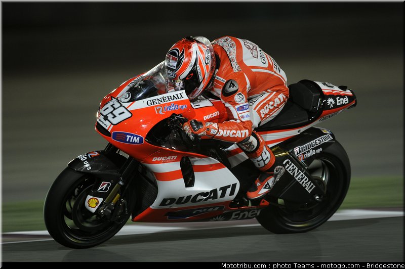 motogp_qatar_2011_hayden_08