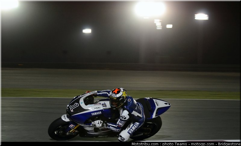 motogp_qatar_2011_lorenzo_003