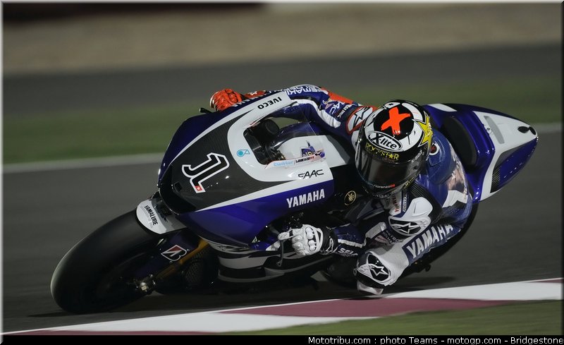 motogp_qatar_2011_lorenzo_004