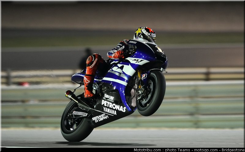 motogp_qatar_2011_lorenzo_005