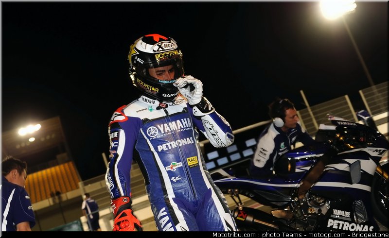 motogp_qatar_2011_lorenzo_008