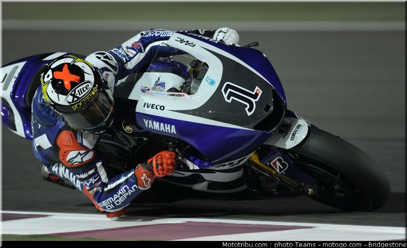 motogp_qatar_2011_lorenzo_009
