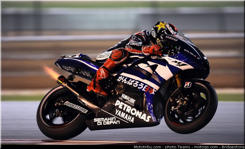 motogp_qatar_2011_lorenzo_011