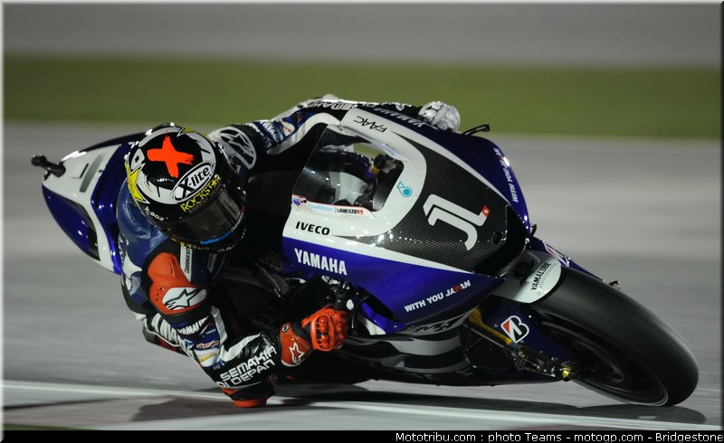 motogp_qatar_2011_lorenzo_017